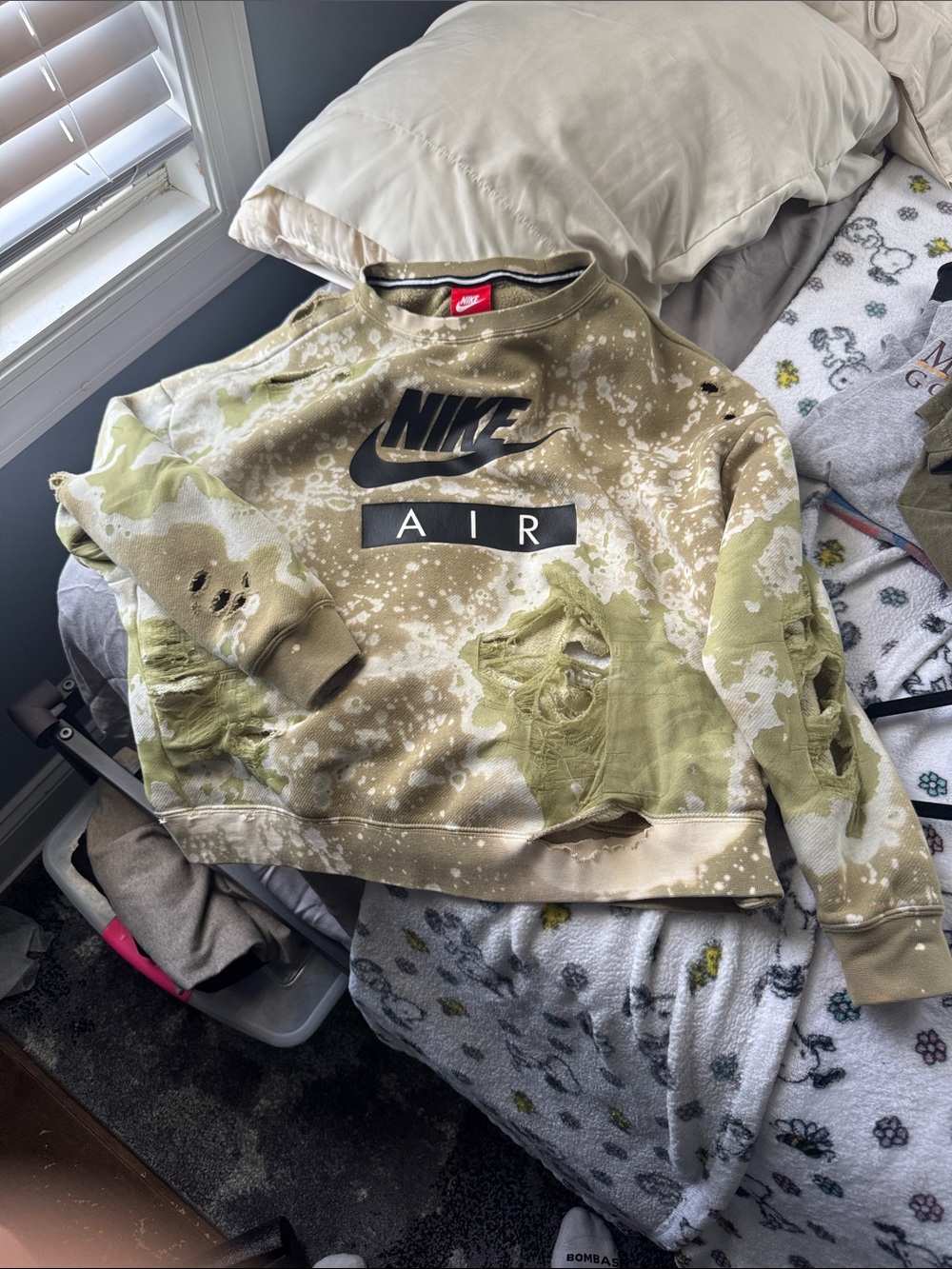 Nike Air Distressed Camo Sweatshirt - Olive/Tan